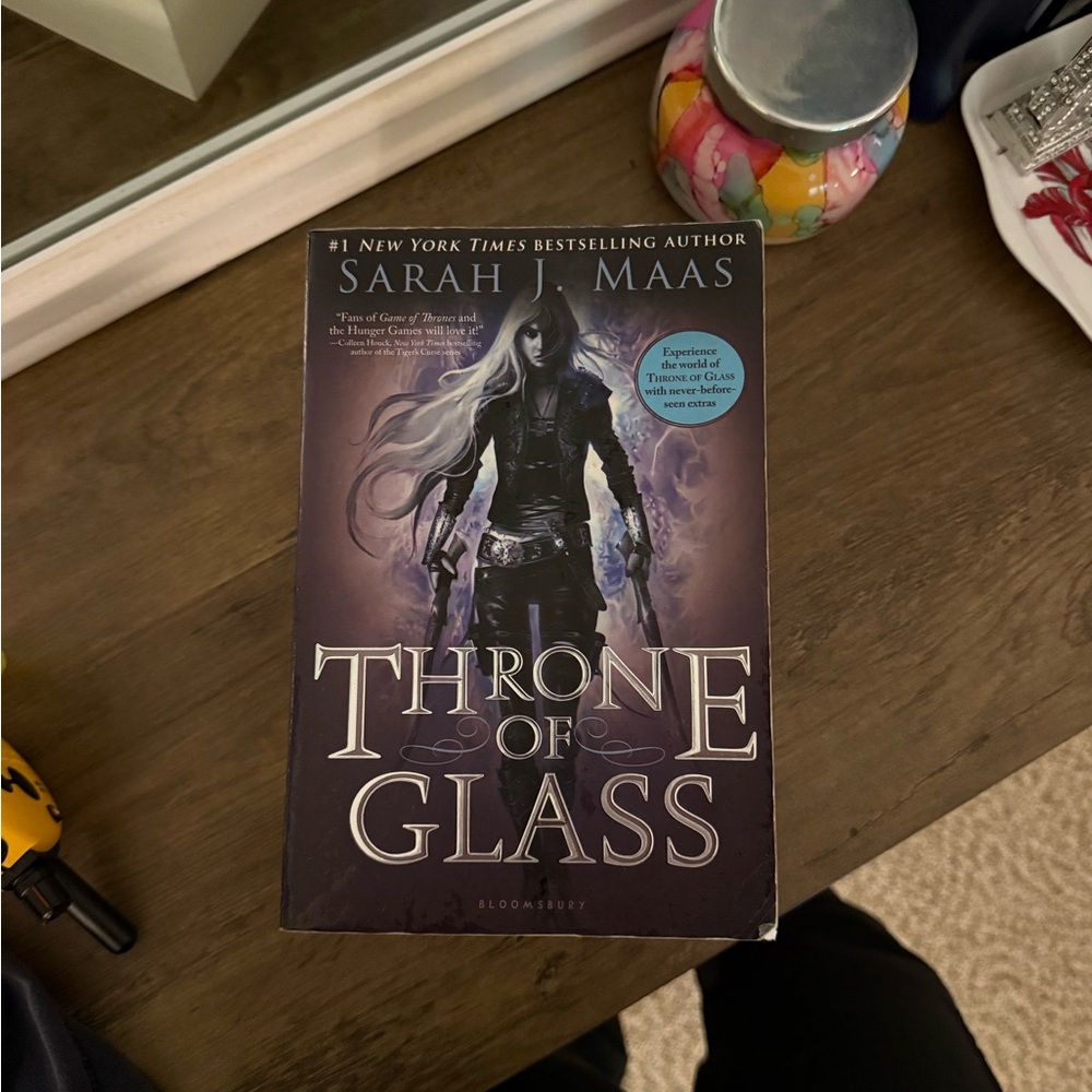 OOP Throne of Glass Paperback